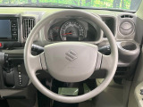 ステアリングも使用感が少なく、きれいな状態となっております♪