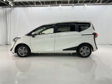 両側パワースライドドア付きだから、狭い駐車スペースなどでの 乗り降りラクラク!小さなお子さまのいるご家庭には嬉しい装備。
