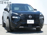アダプティブLEDヘッドライト。フロントカメラで前方の状況を検知し対向車や先行車に眩しい思いをさせることなく必要なところだけを遠くまで照射します。
