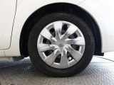 タイヤサイズは175/65R15です