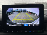 バックでの駐車が苦手な方や運転にあまり自信のない方でも後方の視界をしっかりサポート。安心して車庫入れが出来るバックカメラを装備しています!