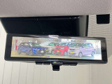 【スマートルームミラー】ルームミラー上に車体後方カメラの映像を映し出すことで車内定員、荷物状況に影響をうけません★たくさん乗せても、たくさん載せても、後方視界すっきりのインテリジェントルームミラー★