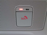 万が一のときのSOSコール。事故や急病時等にボタンひとつで専門のオペレーターに接続。警察や消防への連携をサポートします。別途お申し込みが必要です