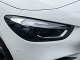 メルセデス・ベンツ[認定中古車]は、メルセデス・ベンツ日本株式会社が認定する中古車保証制度が適用される中古車です。これは正規販売店のみの特典です。