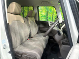 運転席シート廻りは使用感も少なく、良好な状態となっています。丁寧に使われていたことがよくわかりますね。