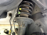 お車を安心してお乗りいただく為には、足回りの定期点検が欠かせません。サービスサポート(有償保証)では無料点検もご提供しており、安心のカーライフをお過ごしいただけるサポート体制が整っています。