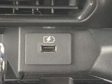 USB電源ソケット。