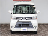 弊社でお車をご購入頂いたお客様は、一部車種を除いて【オイル交換永久無料】となっております。※詳細はスタッフまでお問合せ下さい。