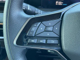 ステアリングスイッチも付いておりますので、運転中でも音量の変更など可能です。