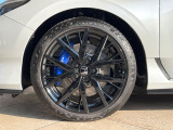 【ブレンボ製ブルーキャリパー】ハイパワー車両には強力なブレーキが必須!世界のスーパーカーにも採用されるイタリアの高級メーカー「ブレンボ」を装着!色鮮やかなキャリパーがスポーティな印象を引き立てます♪