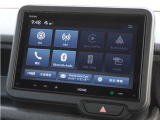 【ディスプレイオーディオ】Apple CarPlay/Android Auto対応で、8インチ高画質HDモニターを搭載したディスプレイオーディオ