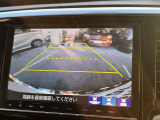 ガイドライン機能付きのリアカメラが装備されておりますので、後退時にとても便利です。