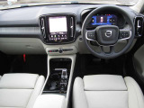 XC40 ウルトラ B4 AWD 4WD 
