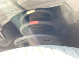 お車を安心してお乗りいただく為には、足回りの定期点検が欠かせません。サービスサポート(有償保証)では無料点検もご提供しており、安心のカーライフをお過ごしいただけるサポート体制が整っています。