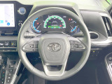【純正革巻きステアリング】上質な革を使用することで、手にしっかり馴染みとても運転しやすいハンドルです♪
