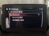 Bluetoothに接続することで、スマートフォンに入っている音楽アプリを車内で楽しめたり、通話が出来ます♪