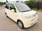 お客様のご予算帯に合わせたお車を常時100台以上取り揃えています!当社のスタッフがお客様のお車選びをしっかりサポートしご提案させていただきます!
