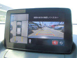 360&deg;ビューモニターを搭載しています。コーナーセンサーと合せてお使いいただくことで、安全、安心にお車の取り回しを行っていただけます。