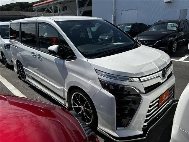 ヴォクシー 2.0 ZS 煌III 後期型 禁煙車 SILKBLAZEフルエアロ