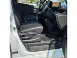 乗り降りらくらく運転席ドア