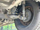 お車を安心してお乗りいただく為には、足回りの定期点検が欠かせません。サービスサポート(有償保証)では無料点検もご提供しており、安心のカーライフをお過ごしいただけるサポート体制が整っています。