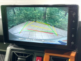 【バックカメラ】駐車時に後方がリアルタイム映像で確認できます。大型商業施設や立体駐車場での駐車時や、夜間のバック時に大活躍!運転スキルに関わらず、今や必須となった装備のひとつです!
