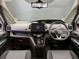 全方位で視界が広い、気持ちがよくて運転がしやすいインテリア