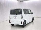 女性に人気の軽自動車!初心者でも運転しやすく小回りもききます!