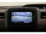 ■バックカメラ■ モニターを見ながら車庫入れやバック運転ができるので、車庫入れが苦手な方や大きな車を運転する際にも安心!現在のバックカメラは小型になってあまり目立ちません。視野も広く、オススメです!