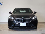 BMW代表的な特徴のキドニーグリル。BMWのすべてのモデルに採用され、BMWらしさを強調しております。