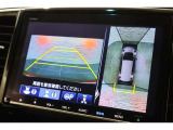 純正のマルチビューカメラが装備されています!上から見下ろしたような視界のカメラが駐車をサポートします!