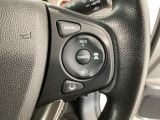 【アダプティブ・クルーズ・コントロール】予め設定した車速内でクルマが自動的に加減速。 前走車との適切な車間距離を維持しながら追従走行し、高速道路でのドライバーの疲労を軽減してくれる嬉しい機能付♪