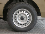 R8年式夏タイヤ145/80R12 80/78N LTヨコハマ製です。
