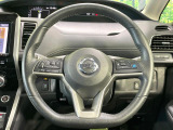 【純正革巻きステアリング】上質な革を使用することで、手にしっかり馴染みとても運転しやすいハンドルです♪
