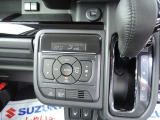 フルオートエアコンとなっております!面倒な手間なく車内の温度を快適に保ちます!