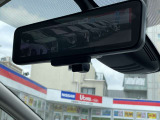 スマートルームミラーになっています 7人乗車時でも後方確認ができます