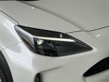 LEDヘッドライトです。デザイン性がよくとても明るいので、夜間の走行や悪天候でも安心です。しかも長寿命!