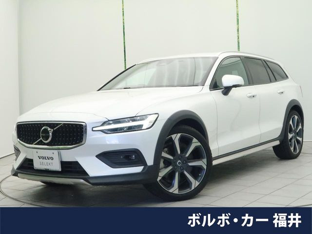 V60クロスカントリー アルティメット B5 AWD 4WD 