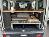4人乗り状態でも荷室に余裕があります。荷物満載でもターボエンジンでキビキビ走ります。