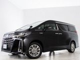 ★展示前点検実施★特殊な機材も用いて、前車点検を実施しております!