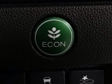 ★ECONスイッチ★ エコドライブを加速しよう!スイッチをONにすると、運転の仕方によるロスを抑え込み燃費をよくするようクルマが頑張ります(*^ー^*)燃費向上にチャレンジ♪