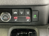 運転席/助手席シートヒーターで寒い日もすぐに温かくなり快適に過ごせます。2段階の温度調整が可能です