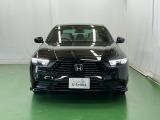 LEDヘッドライトを装備しています。LEDヘッドライトはとても明るく、雨の日や夜間走行も安全・安心です。オートライトコントロール付きで周囲の明るさに応じて自動で点灯・消灯します