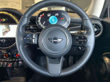 アクティブクルーズコントロール付き!前車との車間調整を自動で行ってくれるので、ロングドライブも楽楽です。