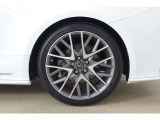 235/40R19 265/35R19