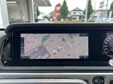 【アットホームな雰囲気のお店です】メルセデスに精通したスタッフが、心をこめてお車選びをお手伝い致します。是非メルセデスベンツへの想いをお聞かせください