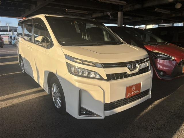 トヨタ ヴォクシー 