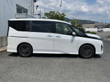 乗り降り快適両側オートスライドドアです!