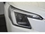 LEDヘッドライトで夜間の運転も安心です