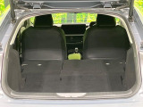 普段のお買い物や通勤、送迎等に十分な荷室スペースを確保しております。セカンドシートを倒すと、大きな荷物の積載も可能です♪